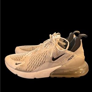 Men's Nike Air Max 270- Size 8.5